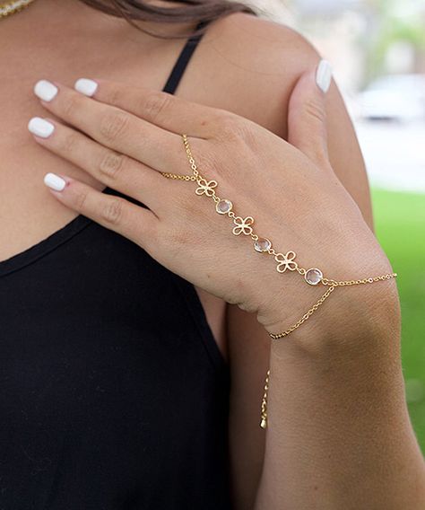 Harness Jewelry, Hand Bracelet With Ring, Black Metal Jewelry, Jewelry Necklace Simple, Hand Jewellery, Handcrafted Beaded Jewelry, Hand Chain Jewelry, Gold Bracelet Simple, Hand Harness