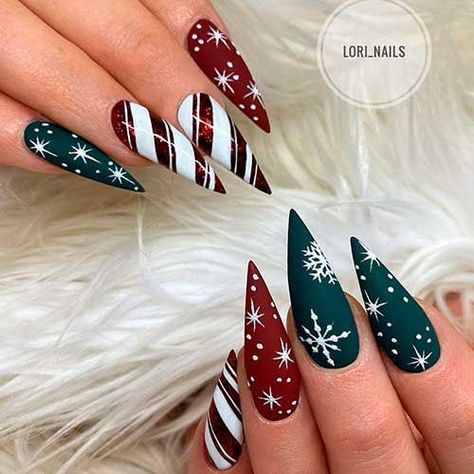 Candy Cane Nails, Red Christmas Nails, Winter Nails Acrylic, Cute Christmas Nails, Christmas Gel Nails, Stiletto Nails Designs, Christmas Nails Acrylic, Nail Swag, Winter Nail Designs