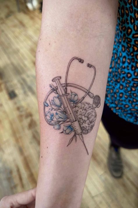 Nursing Tattoo, Healthcare Tattoo, Nurse Tattoo Ideas, Stethoscope Tattoo, Caduceus Tattoo, Inner Finger Tattoo, Nurse Tattoo, Medical Tattoo, Magic Tattoo