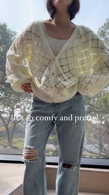 Aesthetic Crochet Cardigan Ideas, Loose Crochet Cardigan, Knitting Cardigan Tutorial, Crochet Ideas Cardigan, Light Crochet Cardigan, Crochet Ideas Sweater, Tie Cardigan Crochet, Unique Crochet Clothes, Mesh Cardigan Outfit