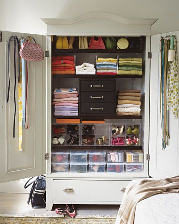 Use Every Square Inch  If the ceiling is high, install shelves above the rods to store items you don't use every day, such as hats, gloves, and other off-season clothing. Walls and the backs of closet doors can support hooks, peg-board (to which you can secure any number of hooks), mirrors, and even bulletin boards for messages and mementos. Martha Stewart Organizing, Martha Stewart Home, Organizar Closet, Organized Closet, Small Closet Space, Ideas Para Organizar, Bedroom Armoire, Small Closet, Wardrobe Armoire