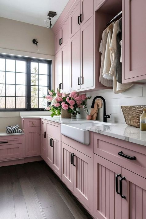 Pink Tile Laundry Room, Floral Laundry Room Ideas, Pink Laundry Room Cabinets, Pink Utility Room, Pink Laundry Room Ideas, Chic Laundry Room Ideas, Pink Laundry Room, Chic Laundry Room, Mudroom Paint Color