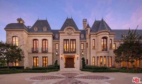 French Mansion, French Chateau Style, Beverly Park, Chateau Style, Dream Mansion, Mega Mansions, Rich Home, Mansions For Sale, Mansions Luxury