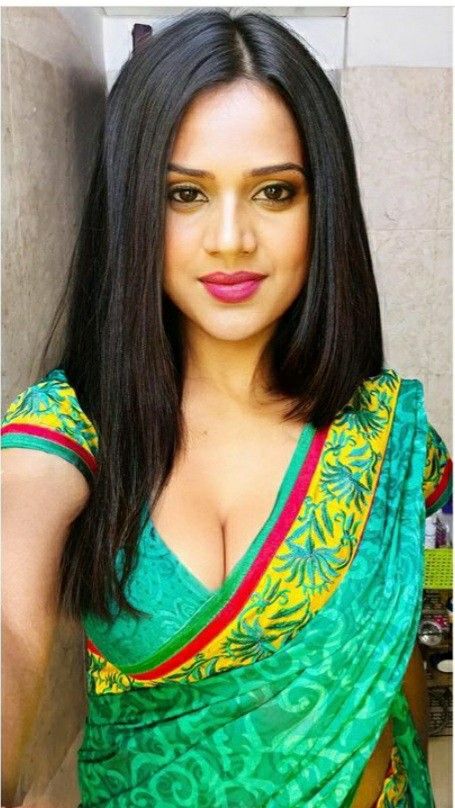 Priyanka singh Cash Indian, Priyanka Singh, Money Images Cash Indian, Money Images, Beauty Smile, Stylish Sarees, Face Images, Beautiful Smile Women, Beauty Bar