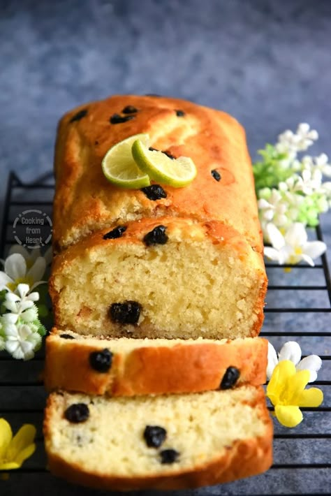 Eggless Lemon Blueberry Loaf, Eggless Blueberry Recipes, Eggless Blueberry Bread, Eggless Tea Cakes, Eggless Blueberry Cake, Eggless Pound Cake, Plum Cake Packing Ideas, Eggless Dry Cake Recipe, Eggless Loaf Cake