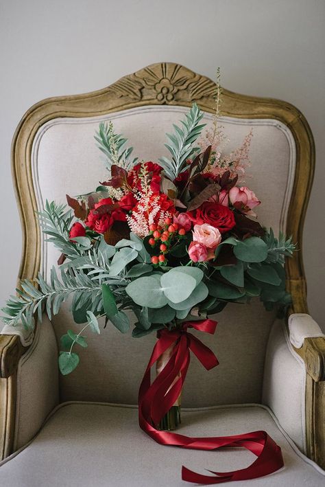 Romantic ruby red bouquet with trailing satin ribbon for vintage wedding | Lucinda May Photography Vintage Homestead, Christmas Wedding Bouquets, Homestead Wedding, Colorful Wedding Bouquet, Wedding Colors Red, Red Bouquet Wedding, Summer Wedding Bouquets, Red Bouquet, Vintage Bouquet