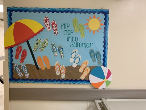 June Bulletin Board Ideas Summer, Easy Summer Bulletin Boards, Summer Fun Bulletin Board Ideas, Fun In The Sun Bulletin Board Ideas, July Bulletin Boards For Daycare, Summer Decorations Classroom, Cute Summer Bulletin Board Ideas, Summer Billboard Ideas, Summer Safety Bulletin Board Ideas