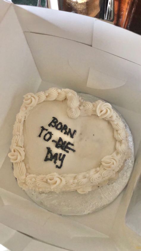 Birthday Cake Text Funny, 19th Bday Cake Ideas, Born To Die Cake, What To Write On Birthday Cake, Best Friend Birthday Cake Ideas Funny, Funny Birthday Cake Sayings, Birthday Cake Writing Ideas, Birthday Cake Tattoo, Birthday Cake Ideas Funny