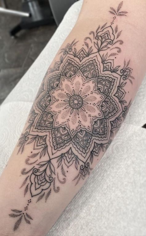 beautiful mandala tattoo © tattoo artist ❖ • ✿ • 𝐌𝐚𝐫𝐢𝐞 • ✿ • @marieradfordtattoo ❖ ♡💎❁♡💎❁♡💎❁♡ #mandalatattoo  #ornamentaltattoo #mandala #besttats #jewels #cooltats Forearm Mandala Tattoo, Mandela Tattoo, Shoulder Cap Tattoo, Mandala Tattoo Designs, Floral Mandala Tattoo, Mandala Tattoo Sleeve, Cowboy Tattoos, Shoulder Blade Tattoo, Geometric Mandala Tattoo