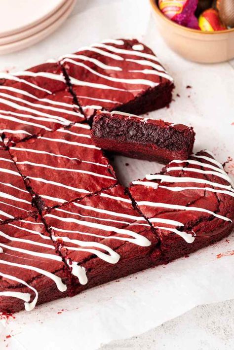 Red Velvet Brownies - Jessie Bakes Cakes Valentine Baking Recipes, Boyfriend Surprises, Brownies With Cream Cheese Frosting, Brownies With Cream Cheese, Homemade Brownie Recipe, Valentines Day Cookie Recipe, Homemade Brownies Easy, Velvet Brownies, Red Velvet Brownies