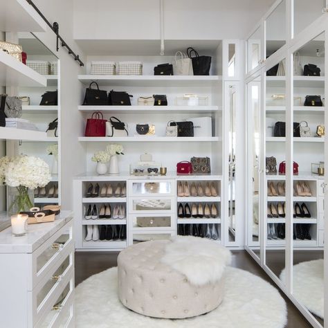 The organization of Olivia Culpo's closet makes me happy. Closet design by Lisa Adams Closet Redesign, Glamourous Bedroom, Celebrity Closets, Walking Closet, White Closet, Dream Closet Design, Walk In Closet Design, Celebrity Closet, Modern Closet