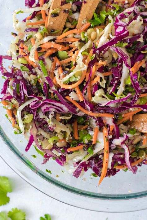 Salad Coleslaw, Cabbage Salad Recipe, Vinegar Coleslaw, Coleslaw Salad, Cabbage Salad Recipes, Resep Salad, Cole Slaw, Slaw Recipes, Coleslaw Mix