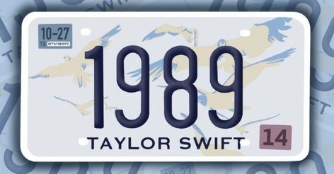 taylor swift · 1989 (taylor's version) aesthetic 1989 Taylor Swift, 1989 Taylor's Version, Whats Wallpaper, Swift Aesthetic, Taylor Swift Birthday, Taylor Swift Posters, Poster Room, Taylor Swift 1989, Picture Collage Wall