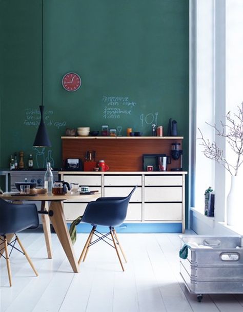 My Dream Home - Little Green Dot Green Kitchen Designs, Colorful Interior Design, Green Walls, Design Del Prodotto, Green Kitchen, Home Design Decor, Green Wall, Lovely Things, 인테리어 디자인