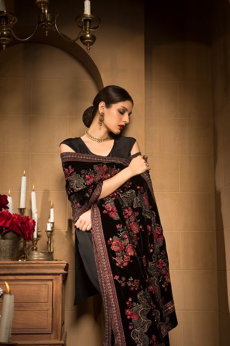 Buy Royalty Online - Bareeze PK Velvet Shawls, Winter Wedding Shawl, Designer Shawl, Shawl Wedding, Bridesmaid Shawl, Pakistani Dresses Online, Velvet Shawl, Modern Saree, Pakistani Designer Suits