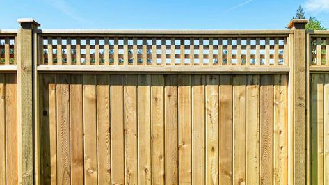 How to Make a Fence Taller for Privacy: 5 Simple Ways Extended Fence Height, Fence Toppers For Privacy, Make A Fence Taller, How To Make Fence, Fence With Lattice Top, Wood Privacy Fence, Fence Toppers, Living Fence, Fence Boards