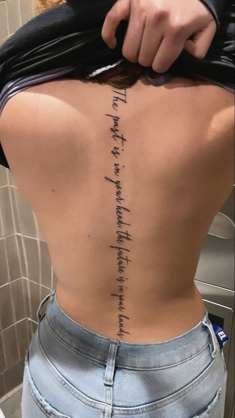 Spine Tattoo Quotes, Tato Minimal, Spine Tattoo Ideas, Cursive Tattoos, Tattoo Schrift, Meaningful Tattoo Quotes, Cute Hand Tattoos, Tattoo Quotes For Women, Spine Tattoos For Women