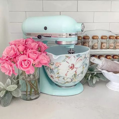 Kitchen Aid Mixer With Ceramic Bowl, Fancy Kitchen Ideas, Kitchenaid Bowl, Bowl Collection, Pastel Kitchen, Fancy Kitchens, Countertop Appliances, Kitchenaid Stand Mixer, Cute Kitchen