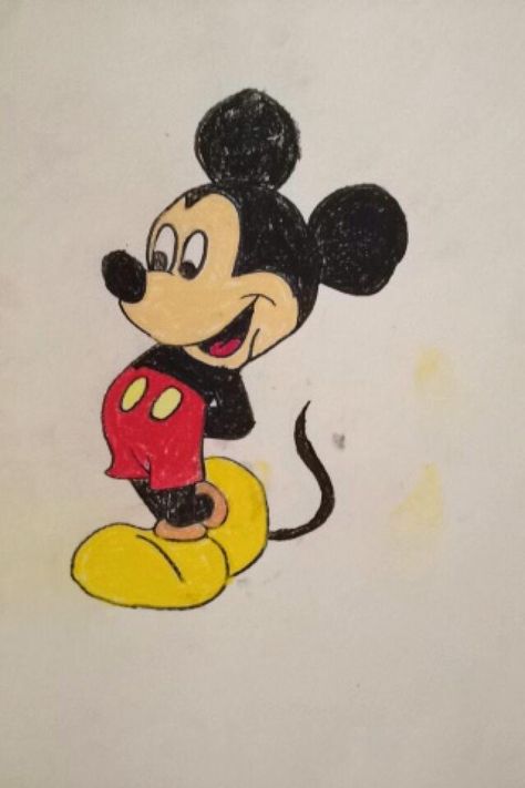 Mickey Mouse chalk pastel sketch Mickey Mouse Chalk Art, Chalk Pictures, Fun Chalk Art, Blackboard Chalk, Chalk Ideas, Chalk Wall, Sidewalk Chalk Art, Chalk Pastel, Design Humor