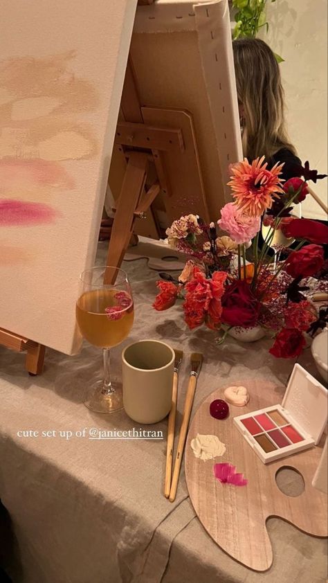 Wine And Paint Aesthetic, Wine And Paint Night Aesthetic, Painting Party Aesthetic, Paint Party Aesthetic, Craft Night Aesthetic, Craft Party Ideas, 17. Geburtstag, Painting Date, Wine And Paint Night