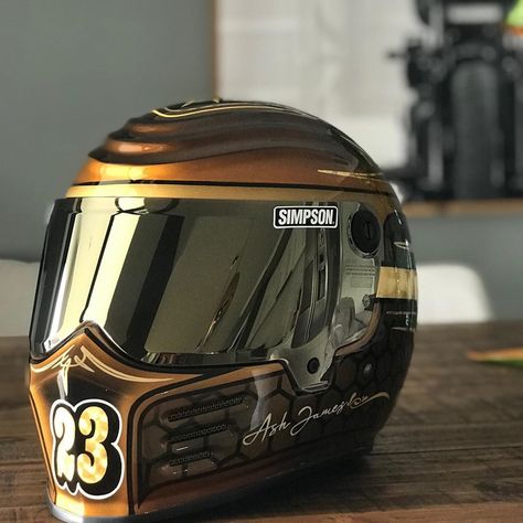 Custom Helmet Paint, Simpson Helmets, Helmet Paint, Custom Helmets, Motorcycle Art, Road King, Motorcycle Helmets, Motorcycle Accessories, Paint Job