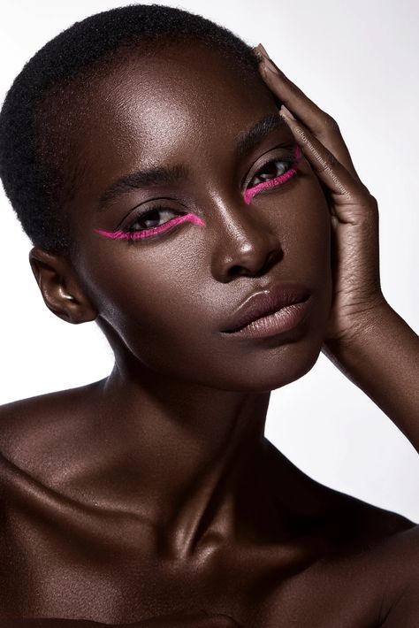 Beauty editorial work by Model and Kavyar member @tinavanderghinste trending at #1 on the Inspiration feed! 🤩😎🥳 Photo/ @boysurminskiphotography Retouch/ @bonseretouchprod HMUA/ @naomibonitabeauty Management/ @egosmodelsams @urbanmodelmgmt @immbx #colorfulfashion #colorpop #endlessfaces #beautyshoot #faceobsessed #theartistedit #macrobeauty #creativemakeupartist #macrobeauty #endlessfaces #beautyshoot #faceobsessed #theartistedit #beautyphotographer #beautyphotography #beautyportrait Beauty Shots Editorial, High Fashion Makeup Editorial, Makeup Looks Editorial, Editorial Makeup Looks, Fashion Editorial Makeup, Makeup Magazine, High Fashion Makeup, Skin Model, Cool Makeup Looks