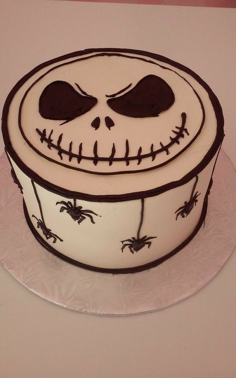 Jack Skellington Birthday, Jack Skellington Cake, Nightmare Before Christmas Cake, Cupcake Boutique, Postres Halloween, 30th Birthday Cake, Nightmare Before Christmas Decorations, Nightmare Before Christmas Halloween, Halloween Baking