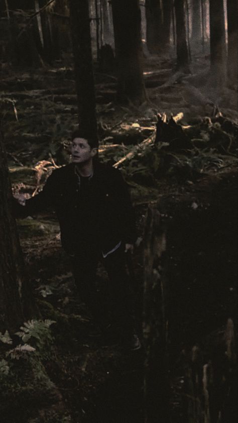 Dean Core Aesthetic, Destiel Aesthetic Wallpaper, Dean Winchester Core, Spn Aesthetic Wallpaper, Dean Winchester Wallpaper Iphone, Dean Winchester Aesthetic Wallpaper, Supernatural Wallpaper Aesthetic, Supernatural Aesthetic Wallpaper, Dean Winchester Aesthetic