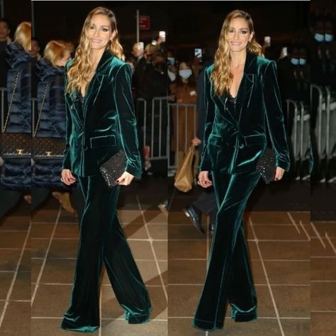 Green Velvet Women Suits Long Sleeve Double Breasted Notched Lapel Loose 2 Piece Jacket Pants Green Velvet Suit For Women, Velvet Green Suit, 3 Piece Suit Women, Emily Richards, Bridesmaid Suits, Pant Suits For Women, Mode Hippie, Elegant Blazers, Fashion Top Outfits