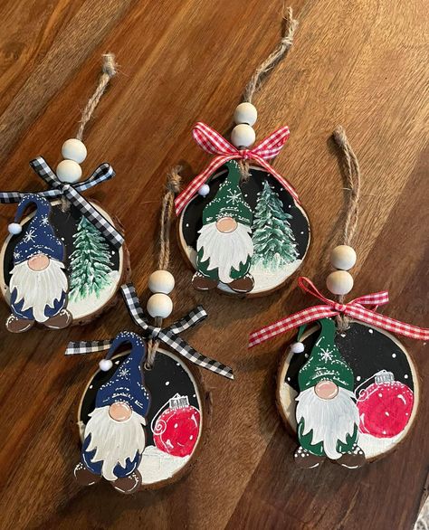 Gnome Wood Slice Ornament Diy, Gnome Ornaments Diy, Gnome Christmas Ornaments, Ornaments Painted, Gnome Ornaments, Gnome Christmas, Wood Slice Ornament, Wood Christmas Ornaments, Christmas Gnomes