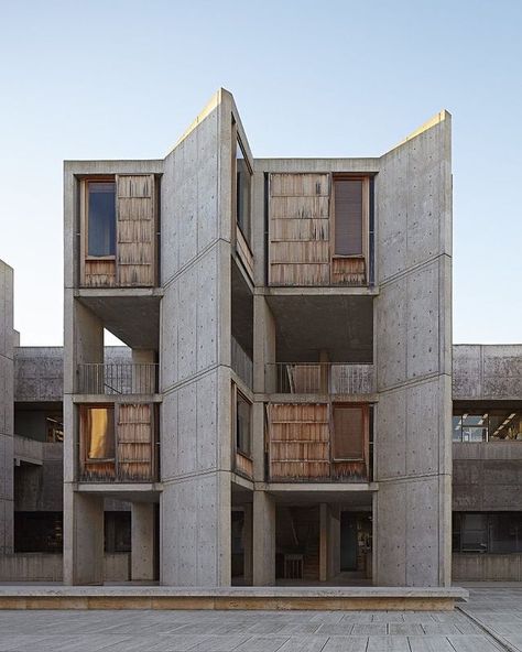 Studio magGA on Instagram: “Salk Institute, Louis Kahn. Photograph by Nils Koenning. Probably the most famous photograph of the master…” Luis Khan Architect, Industrial Art Studio, Luis Kahn, Apartments Architecture, Louis Khan, Aquatic Design, Salk Institute, La Jolla San Diego, Brutalism Architecture