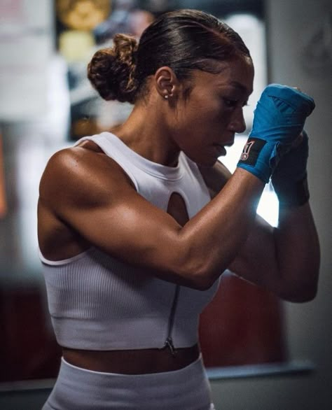 Alycia Baumgardner, Workout Pics, Boxe Thai, Female Boxers, Boxing Girl, Martial Arts Women, Black Fitness, Female Fighter, Mma Women