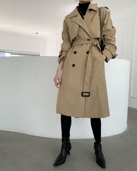 khaki trench coat for women, relaxed trench coat with belt,Oversize classic trench coat for fall and spring,Ivory coat, Lined coat H0053 Trench Coat And Turtle Neck Outfit, Timeless Trench Coat, Knee Length Trench Coat Outfit, Beige Trench Coat Outfit Fall, Woman In Trench Coat, Womens Trenchcoat, Detective Trench Coat, Khaki Trench Coat Outfit, Trench Coat Looks