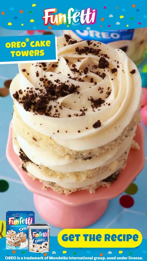 Stack up the fun with these mini cake towers made with Funfetti® Vanilla Cake & Cupcake Mix with OREO® Cookie Pieces. Click for the recipe! Funfetti Oreo, Pieces Cake, Chicken Waterer, Cupcake Mix, Oreo Cookie, Easy Baking Recipes Desserts, Oreo Cake, Mini Cake, Great Desserts