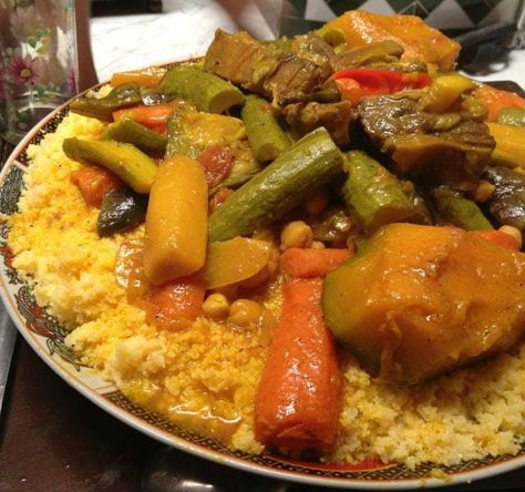 Lamb and Vegetable Rice Couscous Cauliflower Couscous, Vegetable Couscous, Moroccan Couscous, Eating Carrots, Couscous Recipes, Lamb Stew, Paleo Crockpot, National Dish, Moroccan Food