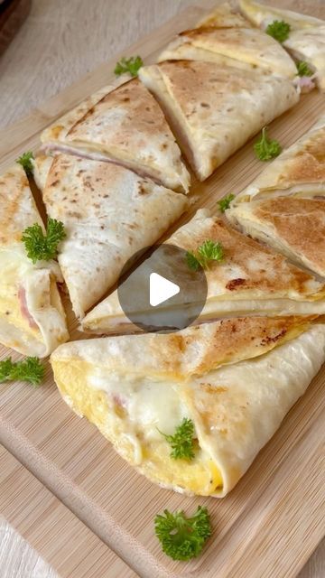 Tortilla Ideas Meals, Breakfast Wrap Ideas, Plateau Brunch, Idee Wrap, Easy Food Ideas For Dinner, Egg Wrap Recipes, Kids Breakfast Ideas Healthy, Tortilla Wrap Ideas, Healthy Dinners For Family