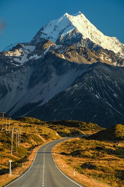 Pretty Landscapes Photography: Nature's Visual Delight Vertical Landscape Photography, Deconstruction Photography, Vertical Photography, Mount Cook, Vertical Landscape, Landscape Images, Photography School, Landscape Photography Tips, Nikon D7000