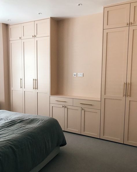 Lily Pebbles Bedroom, Lily Pebbles Home, Ikea Bedroom Wardrobe Ideas, Built In Wardrobe Ideas Bedrooms, Setting Plaster Bedroom, Fitted Robes, Inbuilt Wardrobe, Built In Wardrobe Ideas Alcove, Cupboard Design Bedroom