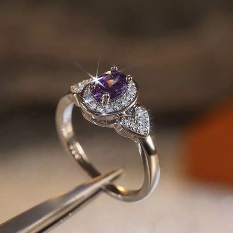 Purple Amethyst Natural Stone Ring. Cz accent stones surrounding the Amethyst. Sterling Silver. Absolutely gorgeous. Perfect for any occasion Purple Engagement Rings, Birthday Vacation, Rhinestone Ring, Amethyst Purple, Fashion Ring, Girly Jewelry, Diamond Fashion, Birthstone Ring, Wedding Rings For Women