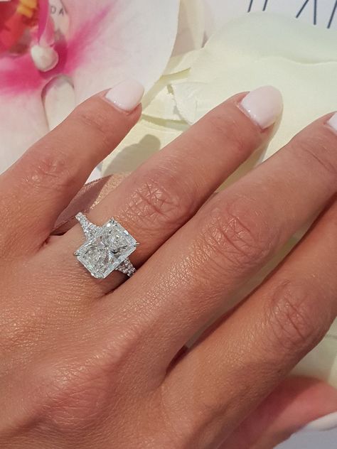 3 Carat Radiant Engagement Ring, Huge Wedding Rings, 3 Carat Engagement Ring, 3ct Diamond Ring, Large Diamond Rings, Radiant Diamond Engagement Rings, Radiant Diamond Rings, Radiant Cut Diamond Ring, Radiant Cut Engagement Rings