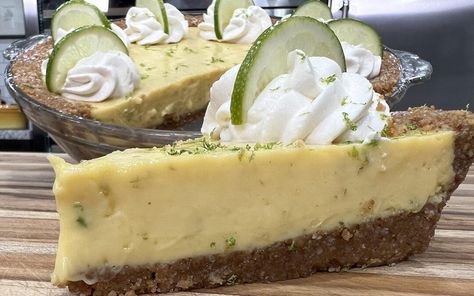 I Love Key Lime Pie! - Chef Jean Pierre Key Lime Pie Easy, Key Lime Cheesecake, Graham Cracker Crust Pie, Keylime Pie Recipe, Lime Cheesecake, Refreshing Desserts, Lime Pie, Classic Desserts, Key Lime Pie