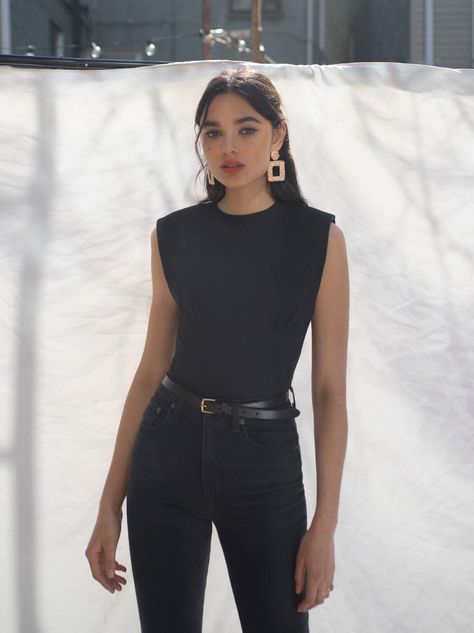 Soft Graphic, Cute Crop Tops, All Black Outfit, Professional Outfits, Business Casual Outfits, Fashion 2020, Tops For Women, Black Outfit, Look Fashion