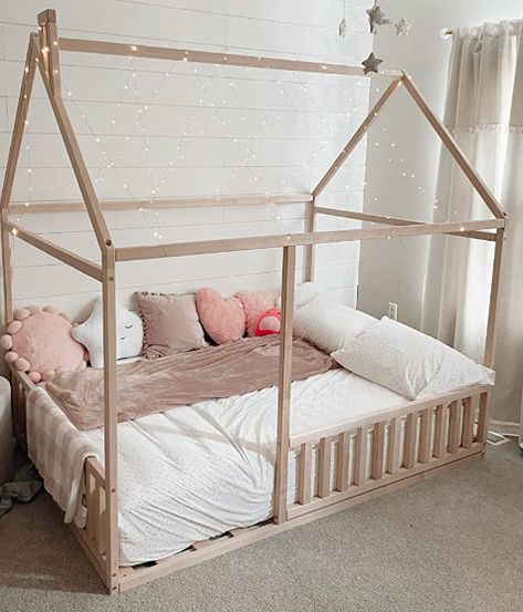 The Montessori Floor Bed: Creating a Sleep Space for Your Baby Full Size Toddler Bed, Floor Bed Toddler, Playhouse Kids, Bed Montessori, Toddler Loft Beds, Bed Children, House Bed Frame, Toddler Bed Frame, Full Bedroom