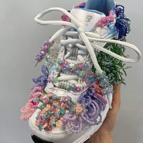 Upcycle Shoes, Diy Sneakers, Beaded Shoes, Textile Fiber Art, Funky Jewelry, Diy Shoes, May 5, Looks Style, Upcycle Clothes