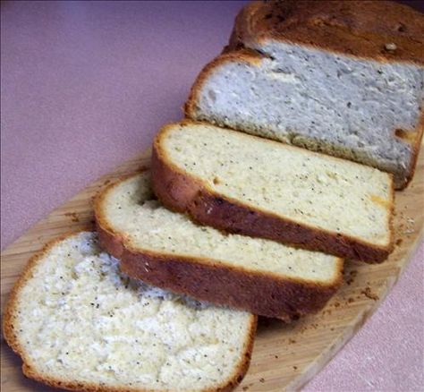 Bread Machine Herbed Onion Bread. Photo by Rita~ Onion Bread Machine Recipe, Onion Bread Recipe, Savory Bread Recipes, No Carb Bread, Savory Bread Recipe, Bread Bread Machine, Bread Dressing, Bread Machine Bread, Onion Bread