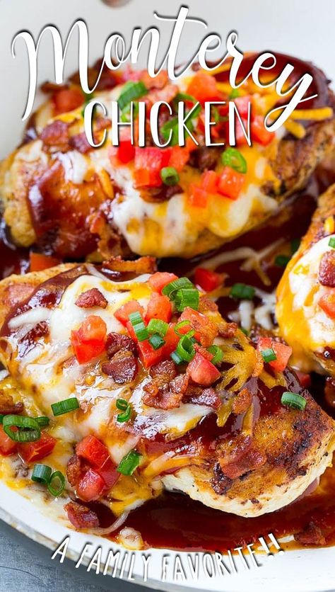 This Monterey chicken is a Chili’s copycat that features seasoned chicken breasts smothered in barbecue sauce, cheese, bacon and tomatoes. Monterey Chicken Bubble Up, Chicken Bacon Bbq Recipes, Baked Monterey Chicken, Monterey Chicken Bake, Cheesy Baked Chicken And Peppers, Montreal Chicken Recipe, Breakfast Recipes Aesthetic, Chili's Monterey Chicken Recipe, Monterey Jack Chicken