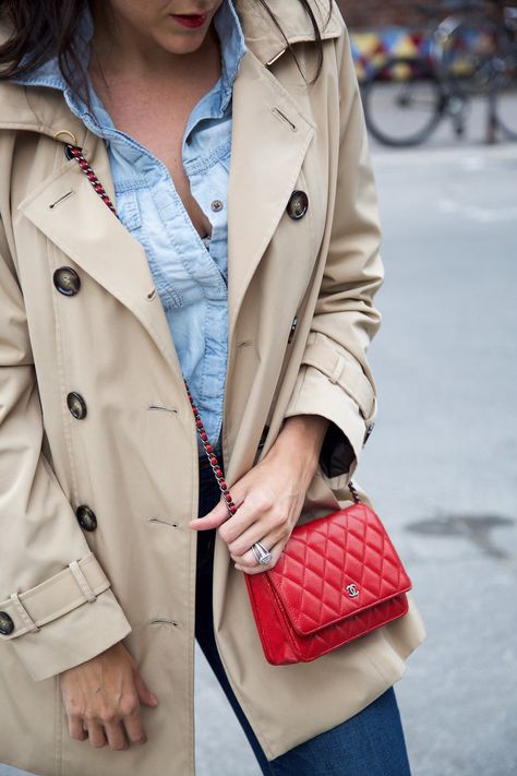 Red, Denim & A Trench Coat — Runway ChefRed Bag | Red Bag Winter | Red Bag Summer | Red Bag Outfits | Red Purse | Red Gucci Bag | Red Handbag | Red Tote | Maroon Bag #redfashionbags #redbag #redbagwinter #redpurse #redguccibag #redtote #maroonbag #redbagoutfits #redhandbag #redbagsummer Red Crossbody Bag Outfit, Trench Coat Runway, Red Purse Outfit, Red Gucci Bag, Coat Runway, Red Bag Outfit, Coat Chanel, Maroon Bag, Trench Outfit