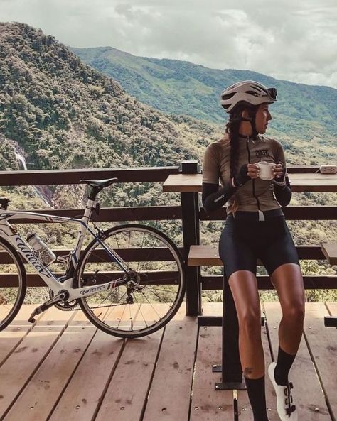 Womens Road Bike Outfits, Women Biking Outfit, Mountain Biking Women Outfits, Womens Mountain Bike Outfits, Road Bike Outfits Women, Cycling Outfits Women Casual, Bike Outfits Women Women's Cycling, Mountain Bike Outfit Woman, Bicycle Outfits For Women