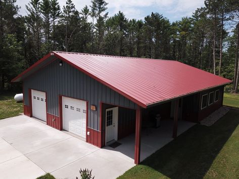 Pole Barn Garage With Living Quarters, Pole Barn With Living Quarters, Small Metal Building Homes, Shop With Living Quarters, Metal Pole Barns, Metal Buildings With Living Quarters, Garage With Living Quarters, Pole Barn Plans, Metal Shop Building