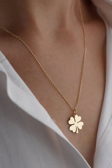 4 Leaf Clover Necklace, Gold Earing, Gold Four Leaf Clover, Cat Necklace Gold, Necklace Kendra Scott, Tiny Necklace, Clover Jewelry, Memorial Pendant, Four Leaf Clover Necklace